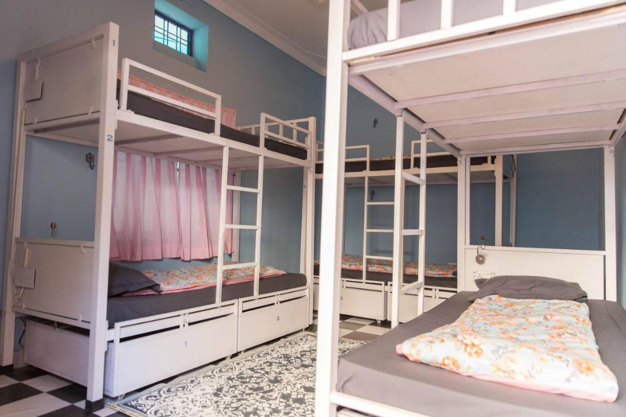 Gypsy Child Lake Hostel Удайпур Екстериор снимка